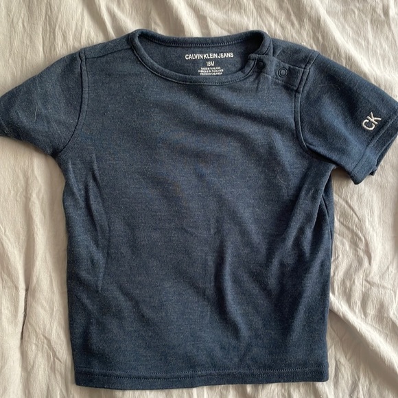 Calvin Klein Jeans tee, blue, size 18M - Picture 1 of 2